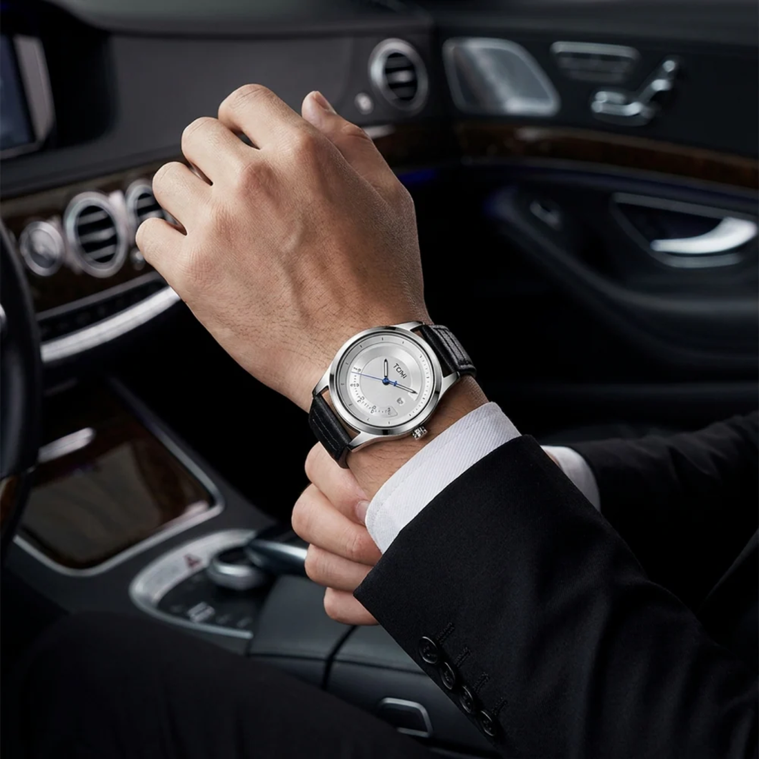 TOMI Elegant Business Watch